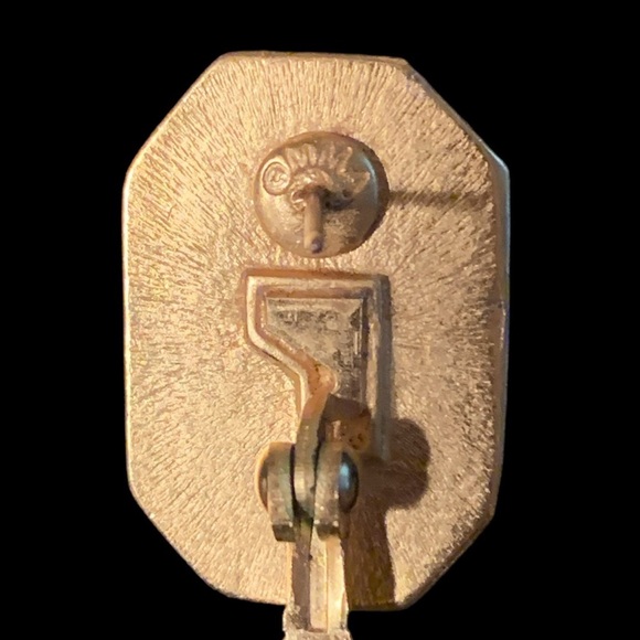 Vintage MMA (Metropolitan Museum of Art) Tiger Eye Earrings - Picture 3 of 4